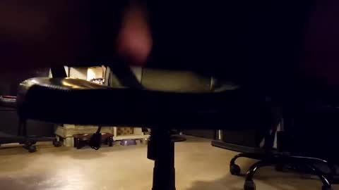 Snapshot of bkupsguy chatting on December 18, 1:11 am bkupsguy online show from December 18, 1:11 am