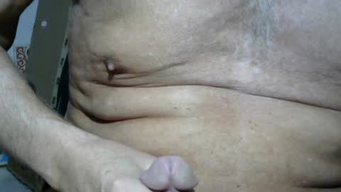 Snapshot of bkzman8 chatting on December 22, 5:01 am bkzman8 online show from December 22, 5:01 am