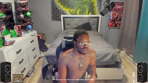 Plant Base Streamers From Pennsylvania online show from December 12, 11:03 pm