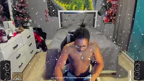 Plant Base Streamers From Pennsylvania online show from December 24, 11:11 pm