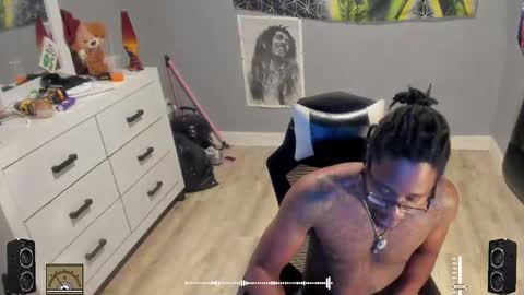 Plant Base Streamers From Pennsylvania online show from September 13, 11:48 pm