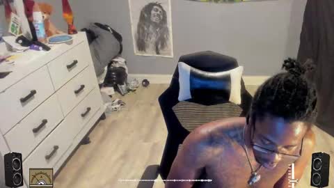 Plant Base Streamers From Pennsylvania online show from September 21, 12:23 am