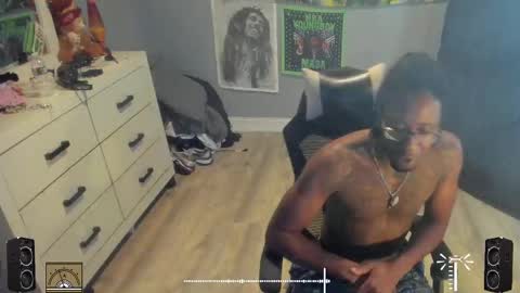 Plant Base Streamers From Pennsylvania online show from October 5, 9:24 pm