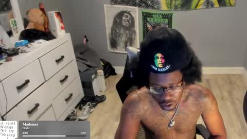 Plant Base Streamers From Pennsylvania online show from November 7, 12:54 am