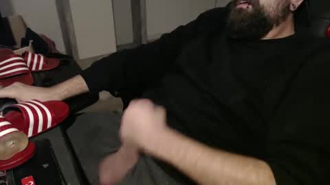 black_beard_slides online show from October 13, 3:01 pm