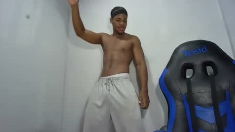 Snapshot of black_dicck chatting on July 23, 3:10 pm tu morenito online show from July 23, 3:10 pm