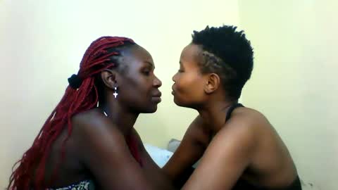 black_divas1 online show from February 21, 6:36 am