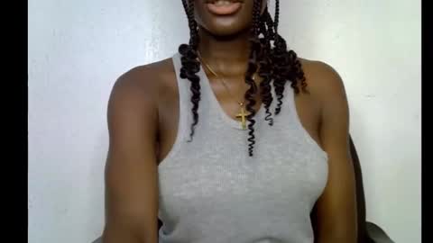 Snapshot of black_ebonyqueen chatting on October 27, 9:19 pm Esthy online show from October 27, 9:19 pm