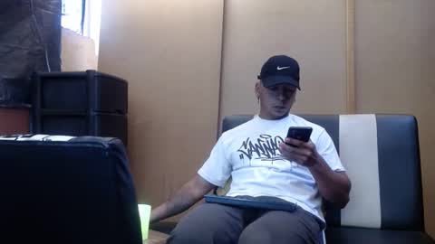 black_hot26 online show from December 12, 2:33 pm