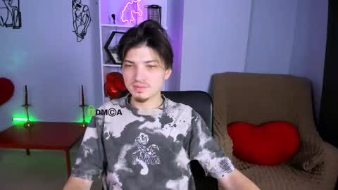 black_jacob12 online show from December 16, 6:51 am