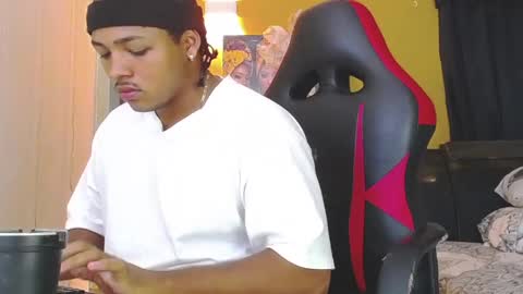 black_king_241 online show from January 25, 11:22 pm