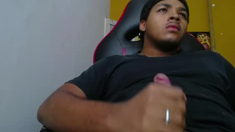 black_king_241 online show from February 18, 5:42 pm