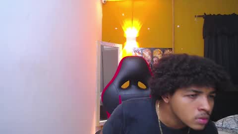 black_king_241 online show from March 5, 3:18 am