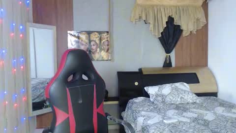 black_king_241 online show from October 15, 3:39 am