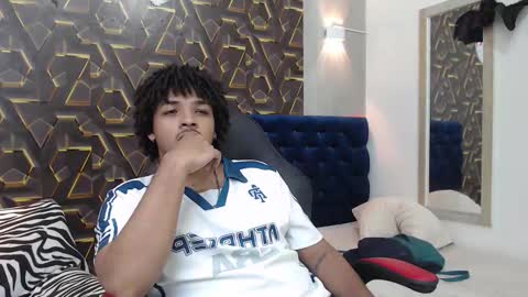 black_king_241 online show from November 9, 3:49 am