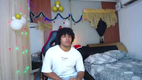 black_king_241 online show from January 11, 2:05 am