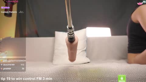 black_n_wh1te online show from February 15, 2:04 am