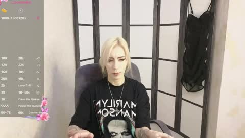 Emily online show from April 19, 8:24 am