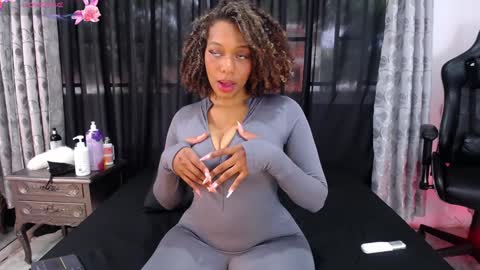 Tifany online show from January 21, 1:00 pm