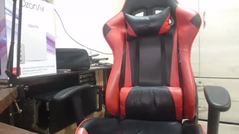 Black online show from February 19, 2:24 pm