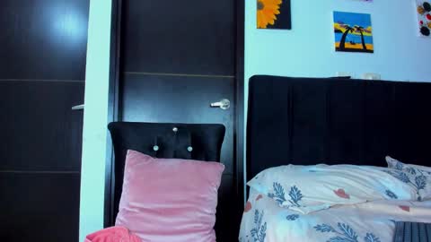 black_treassure online show from December 6, 4:25 am