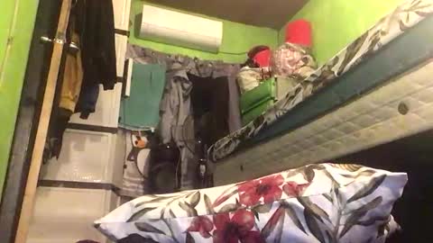 Crystal online show from April 18, 7:29 pm