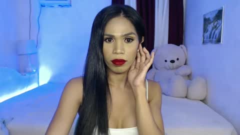 savanna online show from December 4, 9:35 pm