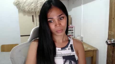 Snapshot of blackbarbiesavanna_23 chatting on February 13, 2:40 am savanna online show from February 13, 2:40 am