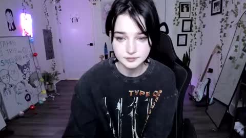 Ella online show from February 11, 9:42 pm