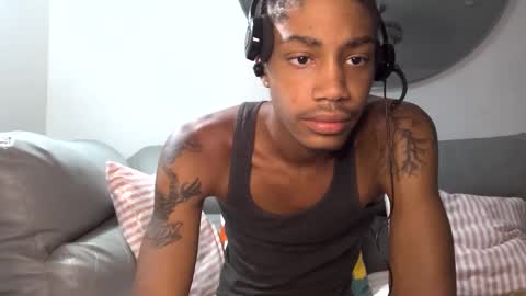 Snapshot of blackbulltitus chatting on October 8, 10:29 pm BlackBullTitus online show from October 8, 10:29 pm