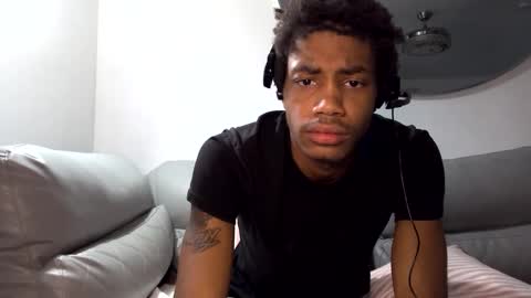 Snapshot of blackbulltitus chatting on October 9, 10:19 pm BlackBullTitus online show from October 9, 10:19 pm