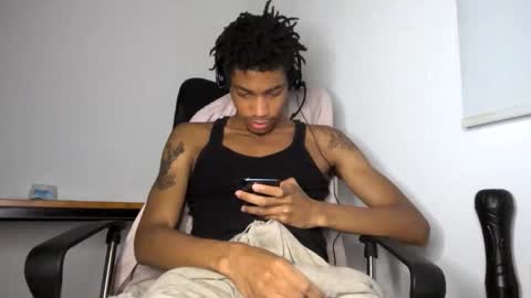 Snapshot of blackbulltitus chatting on June 5, 3:13 am BlackBullTitus online show from June 5, 3:13 am