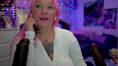 Snapshot of blackedbarbie chatting on January 30, 6:43 pm Alice online show from January 30, 6:43 pm