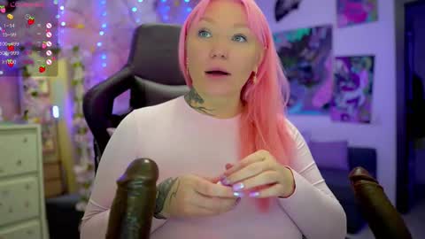 Snapshot of blackedbarbie chatting on February 19, 12:44 pm Alice online show from February 19, 12:44 pm