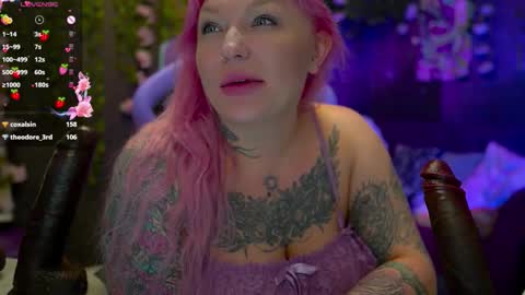 Snapshot of blackedbarbie chatting on October 8, 7:00 pm Alice online show from October 8, 7:00 pm