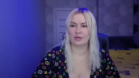 blackeyes11 online show from December 20, 2:18 am