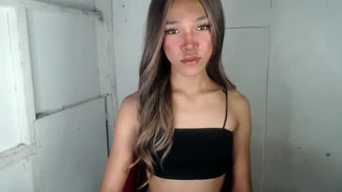 Black  Queen online show from December 7, 4:36 pm