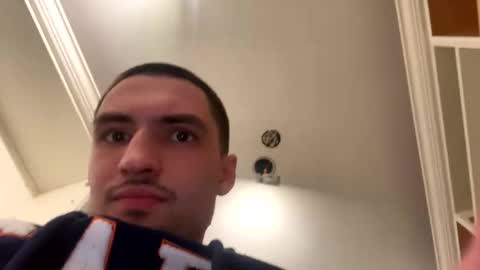 blackhawk1235259 online show from April 22, 12:35 am