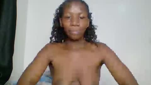 Snapshot of blackie_divaa chatting on July 20, 10:39 am divaa online show from July 20, 10:39 am