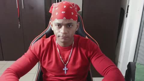 Snapshot of blackkiss_sweet chatting on February 22, 6:30 pm blackkiss_sweet online show from February 22, 6:30 pm