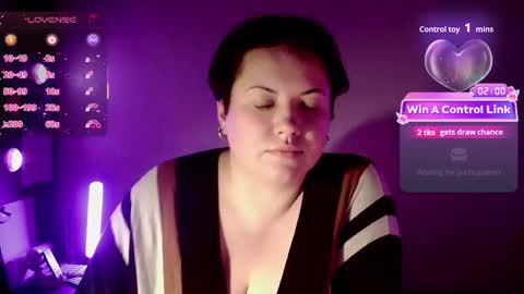 Snapshot of blackkvelvet chatting on December 14, 10:47 pm BlackkVelvet online show from December 14, 10:47 pm