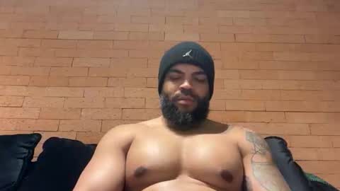 Macauly online show from November 5, 10:32 pm