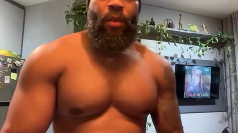 Macauly online show from March 4, 10:16 pm