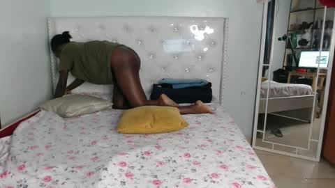 Cleo online show from October 16, 1:28 am