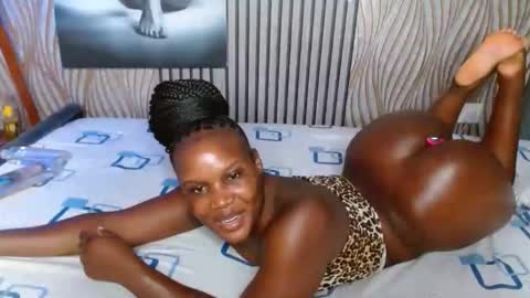 Smiley sylivia online show from June 3, 1:52 am