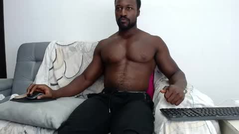 Twtter 1MikeBeckford            Onlyfns beckfordmike online show from April 18, 3:10 am