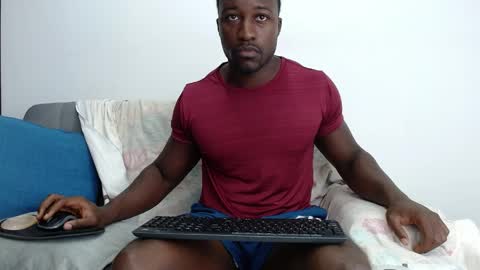 Snapshot of blacknikes chatting on May 12, 12:02 pm Twtter 1MikeBeckford Onlyfns beckfordmike online show from May 12, 12:02 pm