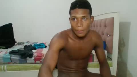 Snapshot of blackpanther_king chatting on January 13, 7:32 am blackpanther_king online show from January 13, 7:32 am