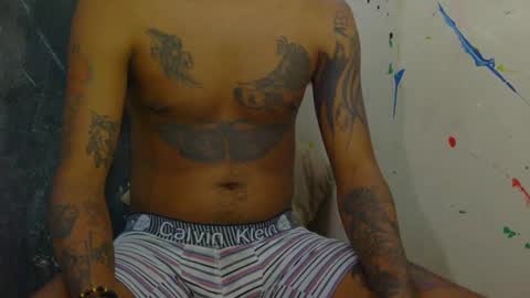 Snapshot of blackphylosofy chatting on December 6, 7:10 am i am D.L online show from December 6, 7:10 am