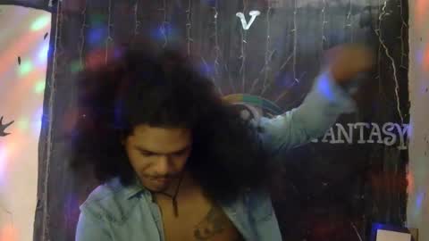 Snapshot of blackphylosofy chatting on January 4, 7:44 pm i am D.L online show from January 4, 7:44 pm